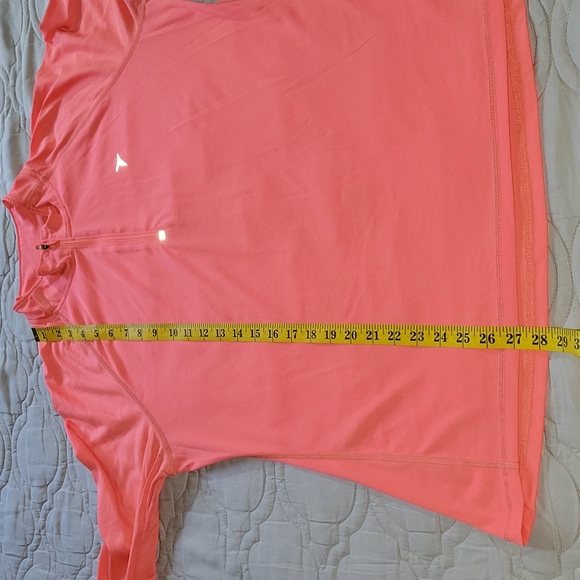 Old Navy Long Sleeve Active Wear Top - Picture 6 of 10